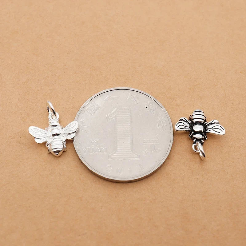 Dije Abeja Blanca o Plateada