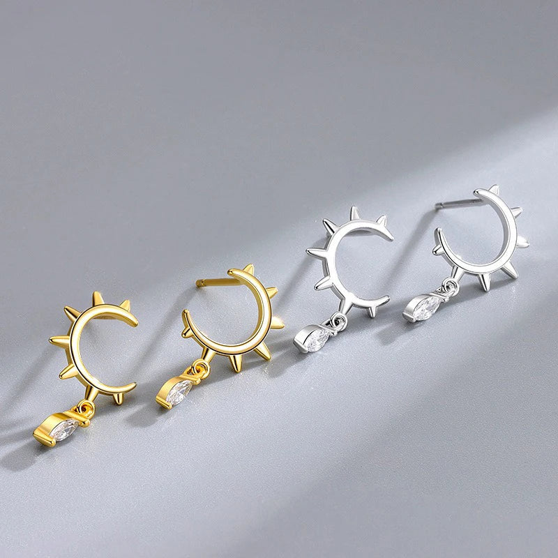Aretes Medio Aro con Zirconias Marquesa
