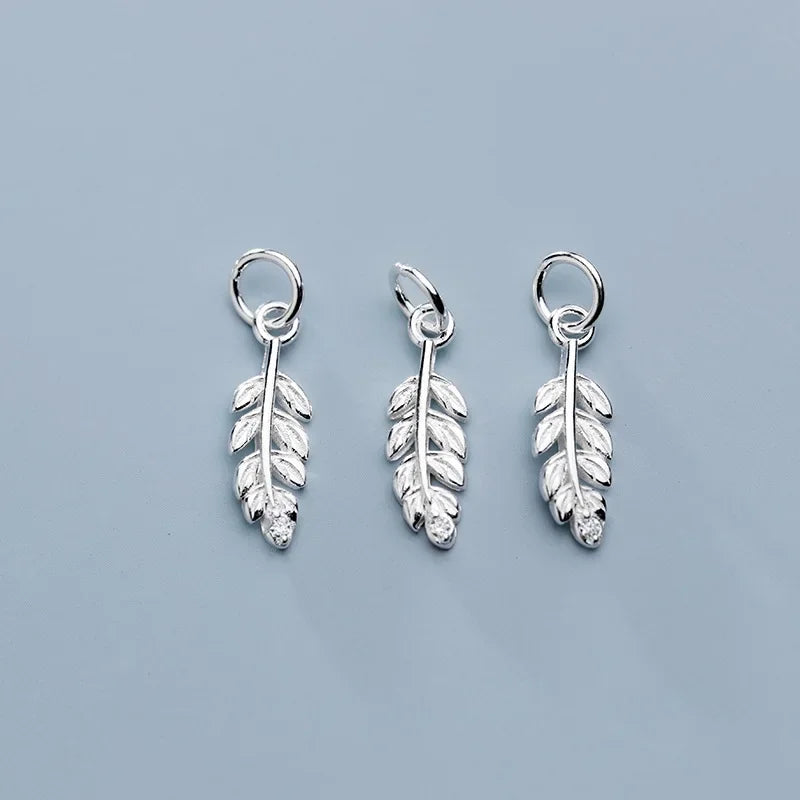 Dije Pluma con Zirconias