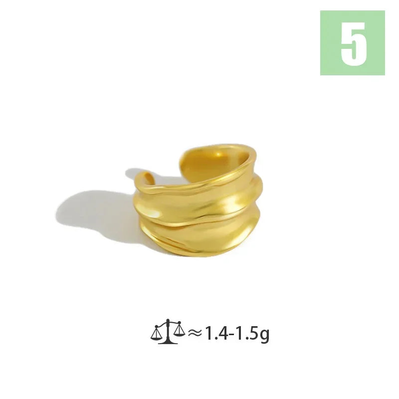 Ear Cuff Moderno en Ocho Estilos
