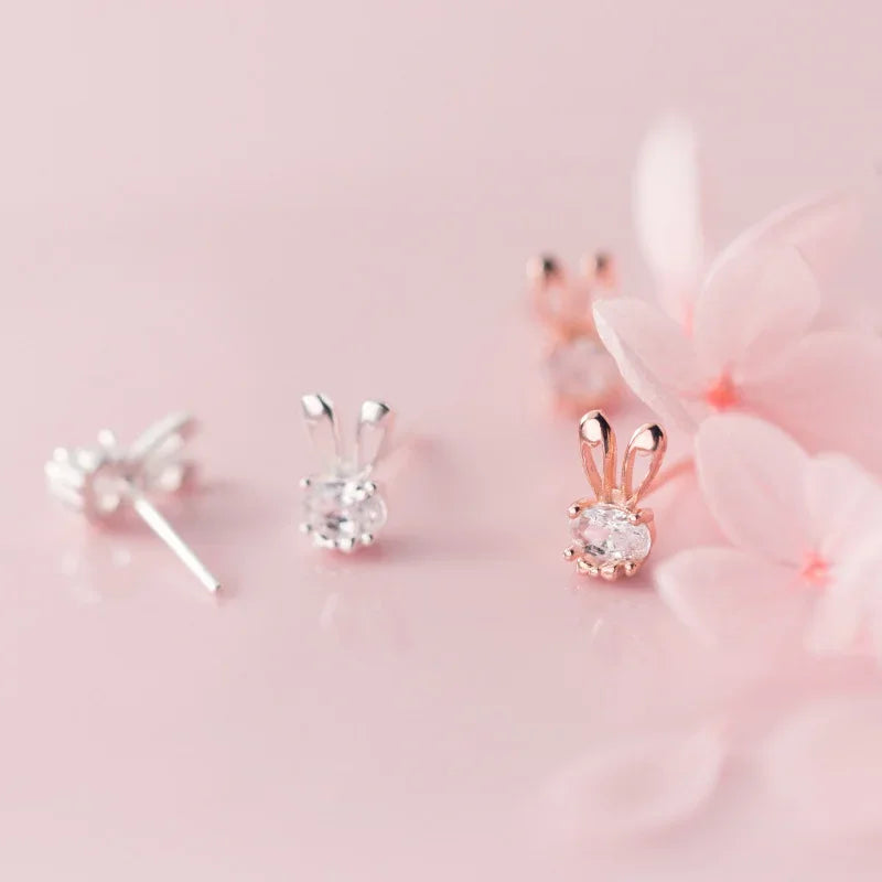 Aretes Mini Conejito con Zirconias