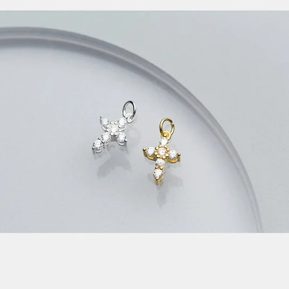 Dije Cruz con Zirconias Brillantes