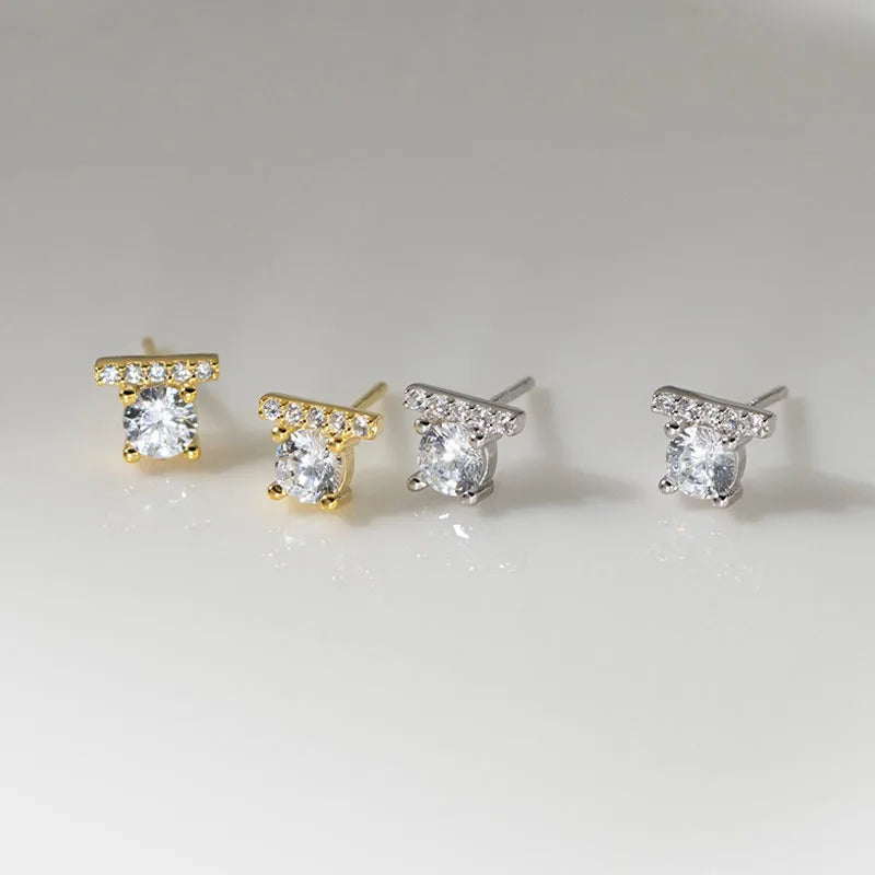 Aretes Botón Redondo con Zirconias
