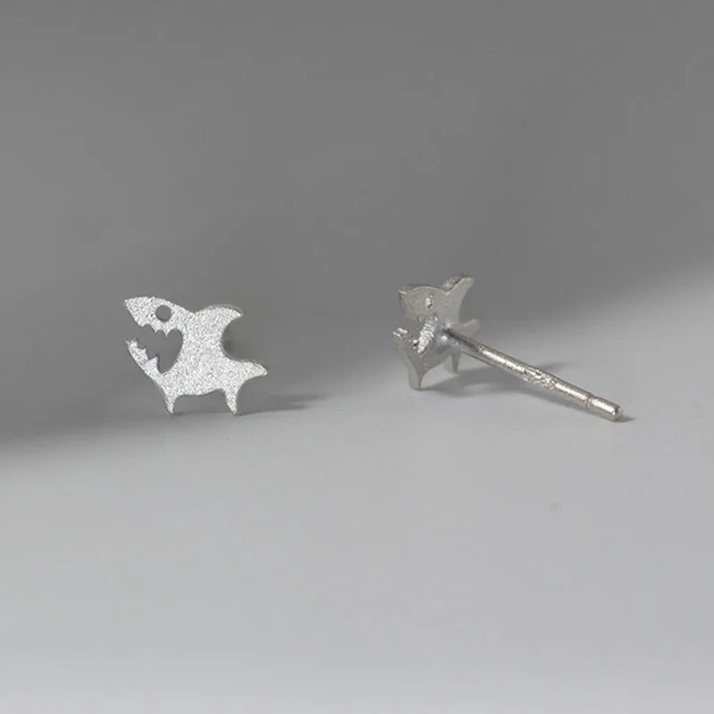 Aretes Tiburón Satinado