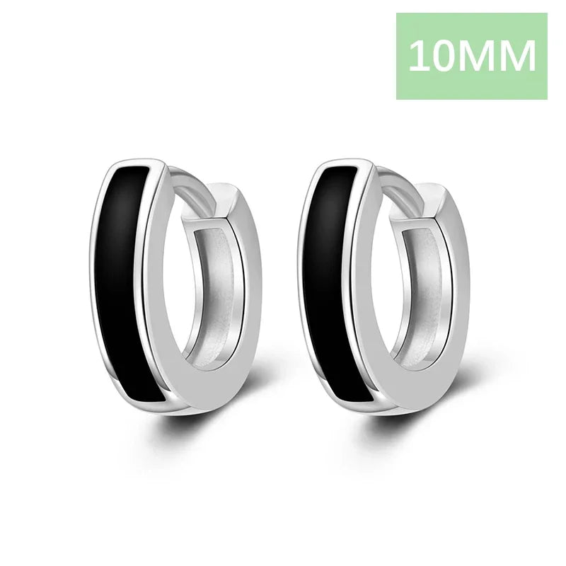 Arracadas Huggie en Blanco o Negro