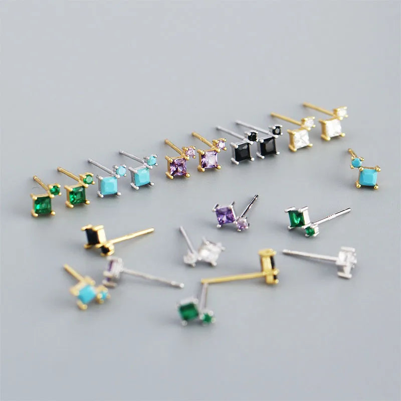 Aretes con Zirconias de Colores Apiladas