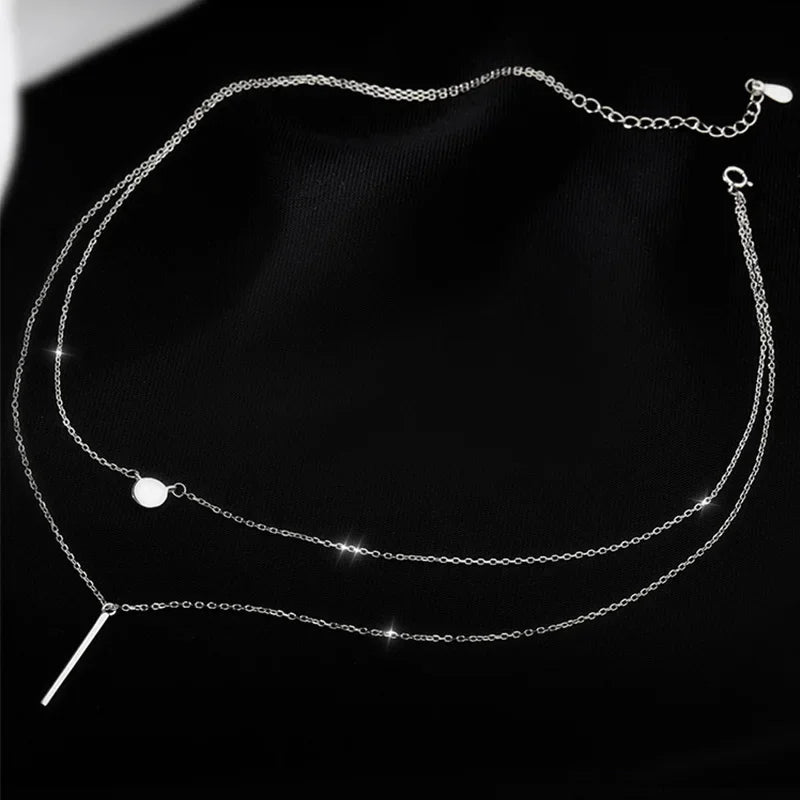 Collar Doble Capa con Barra Geométrica