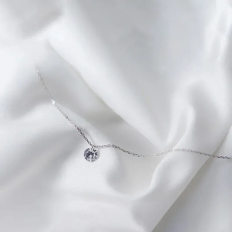 Collar Círculo con Zirconia