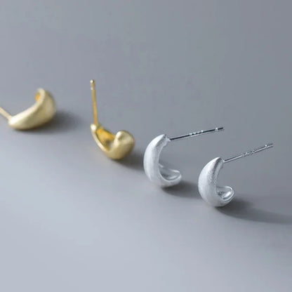 Aretes Satinados Minimalistas