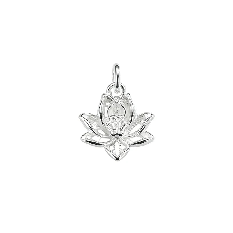 Dije Flor de Loto con Estrella