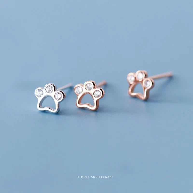 Aretes Huellita de Perro con Zirconias