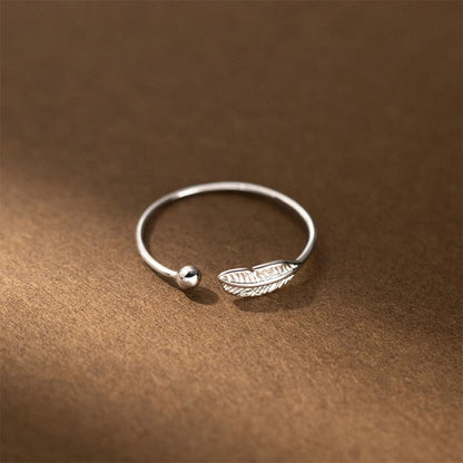 Anillo Abierto Pluma con Esfera