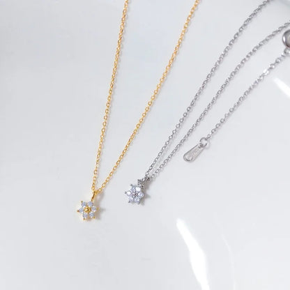 Collar Flor con Zirconias