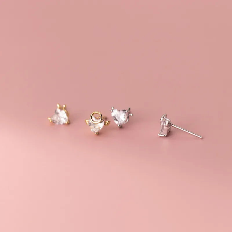 Aretes Corazón Asimétricos con Zirconias
