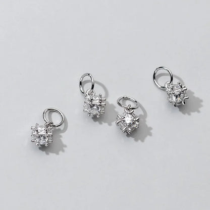 Dije Irregular con Zirconia Brillante