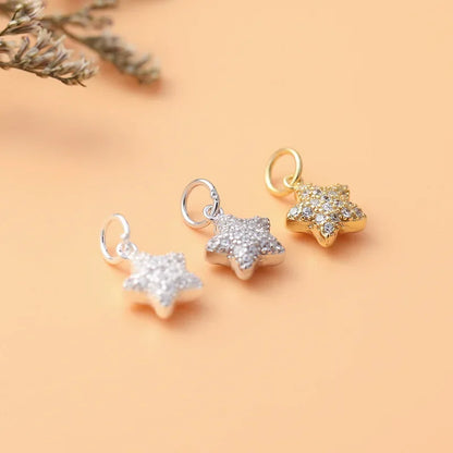 Dije Estrella Deslumbrante en Tres Tonos