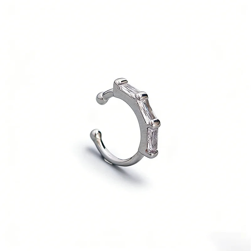 Aretes de Clip Curvos con Zirconias