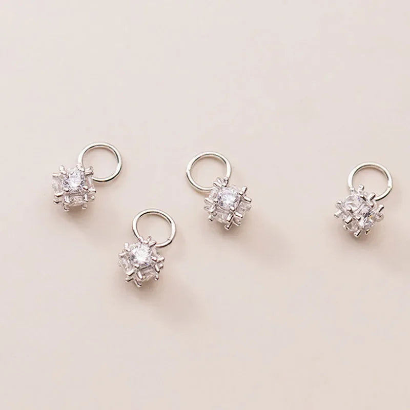 Dije Irregular con Zirconia Brillante