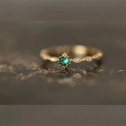 Anillo con Zirconia Verde