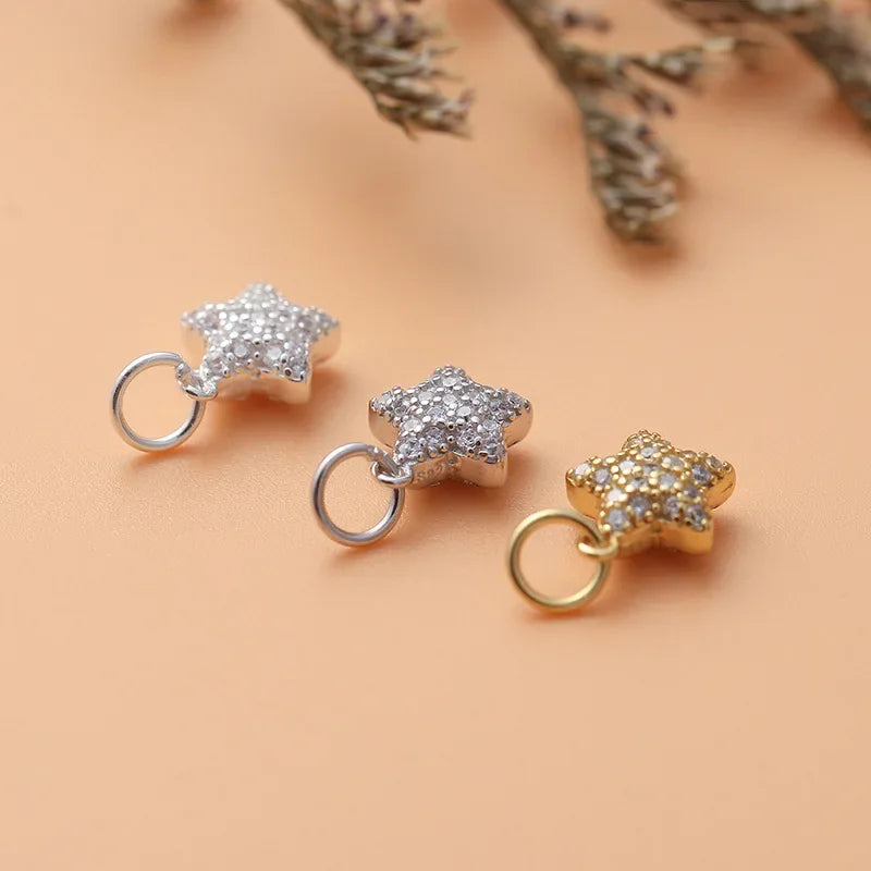Dije Estrella Deslumbrante en Tres Tonos