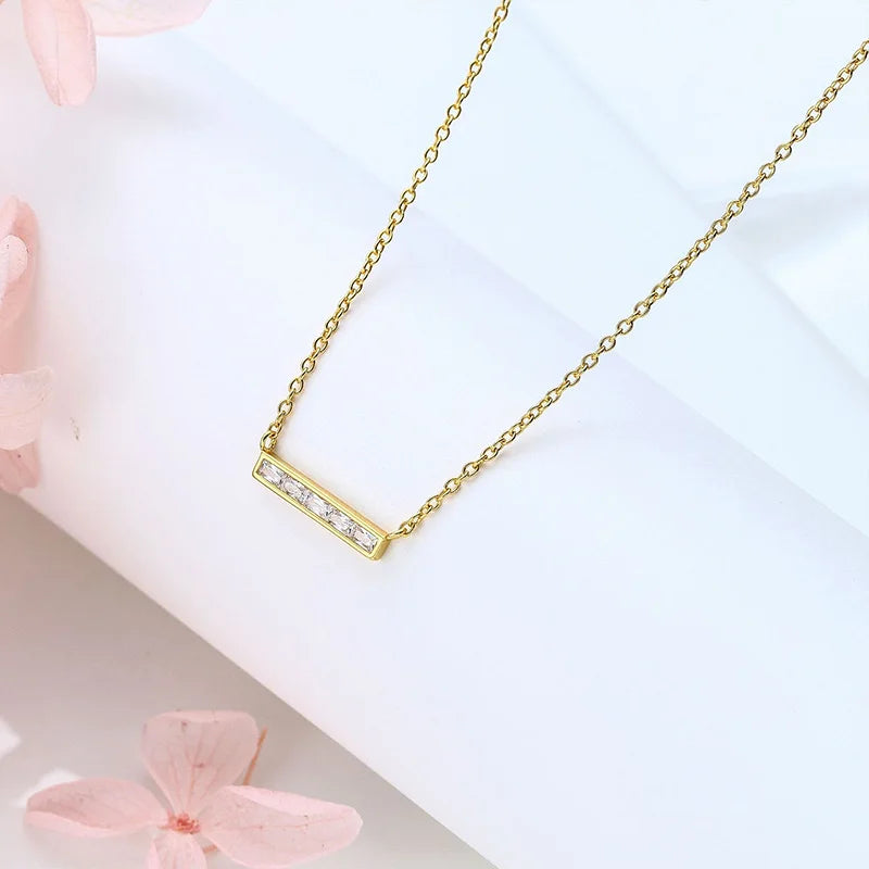 Collar Barra Cuadrada con Zirconias