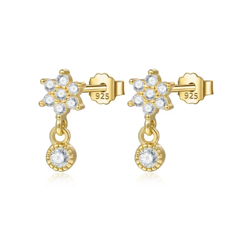 Aretes Flor con Zirconias en Cuatro Estilos