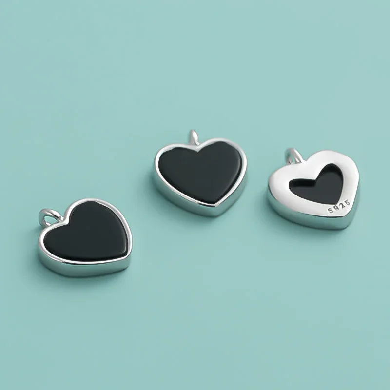 Dije Corazón Negro Esmaltado