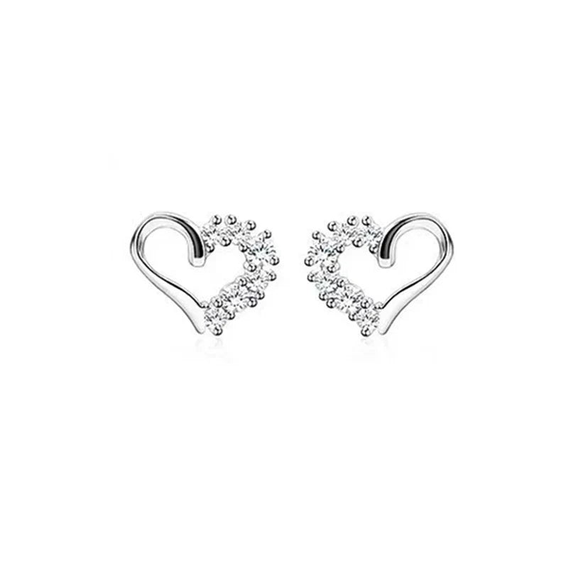 Aretes Corazón Calado con Zirconias