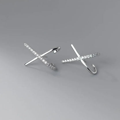 Aretes Cruz Delicada con Zirconias