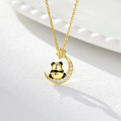 Collar Panda con Luna y Estrella