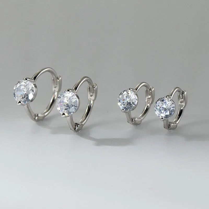 Aretes Redondos Sencillos con Zirconia