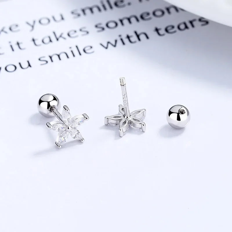 Aretes Flor Brillante con Zirconias