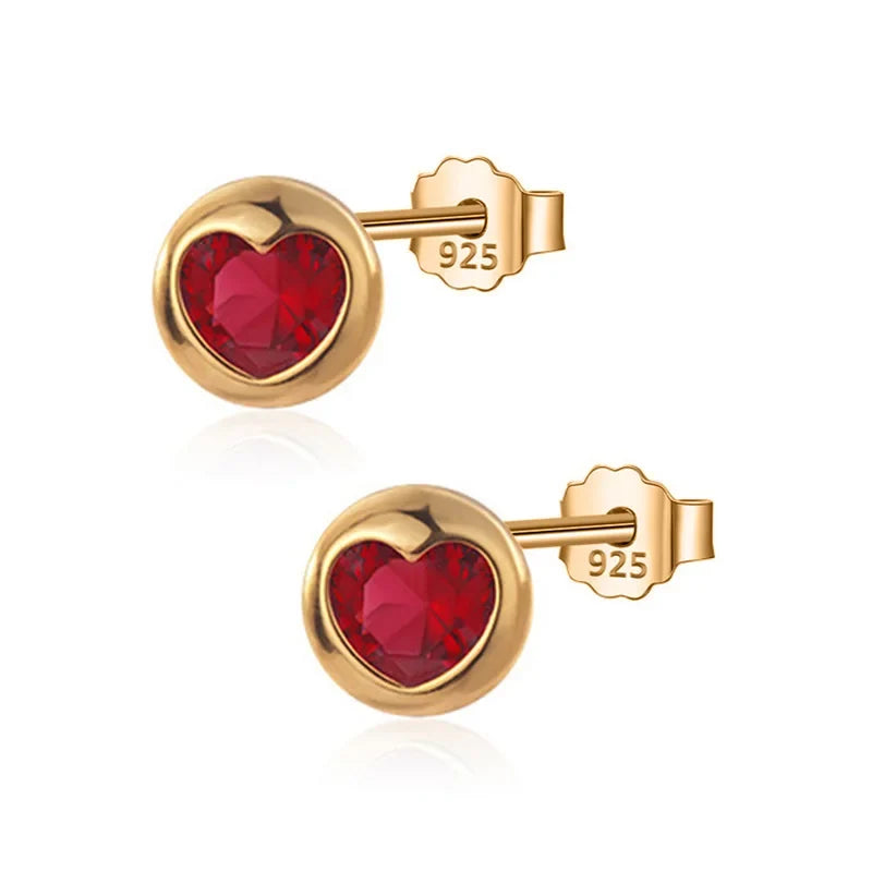 Aretes Corazón o Venado con Zirconia Roja