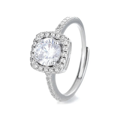 Anillo Ajustable con Zirconia Cuadrada