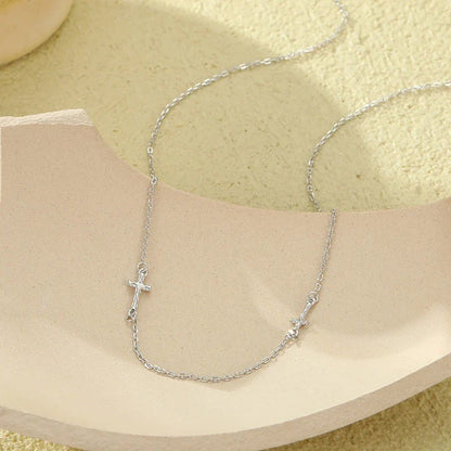 Collar en Capas con Cruz