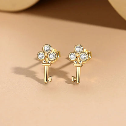 Aretes Llave con Zirconias
