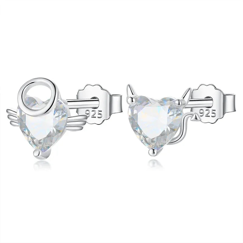 Aretes Corazón Asimétricos con Zirconias