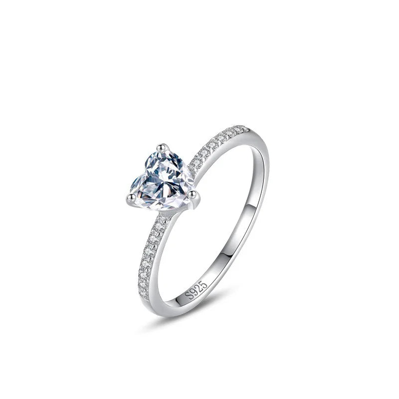 Anillo Corazón con Zirconia Rosa