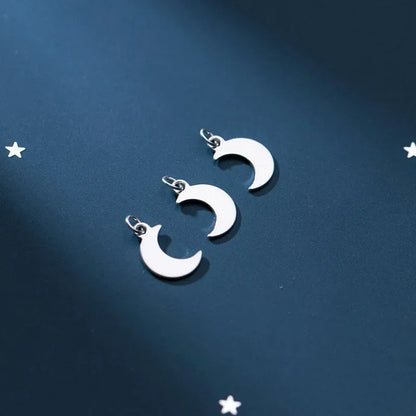 Dije Luna en Dos Tamaños