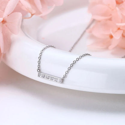Collar Barra Cuadrada con Zirconias