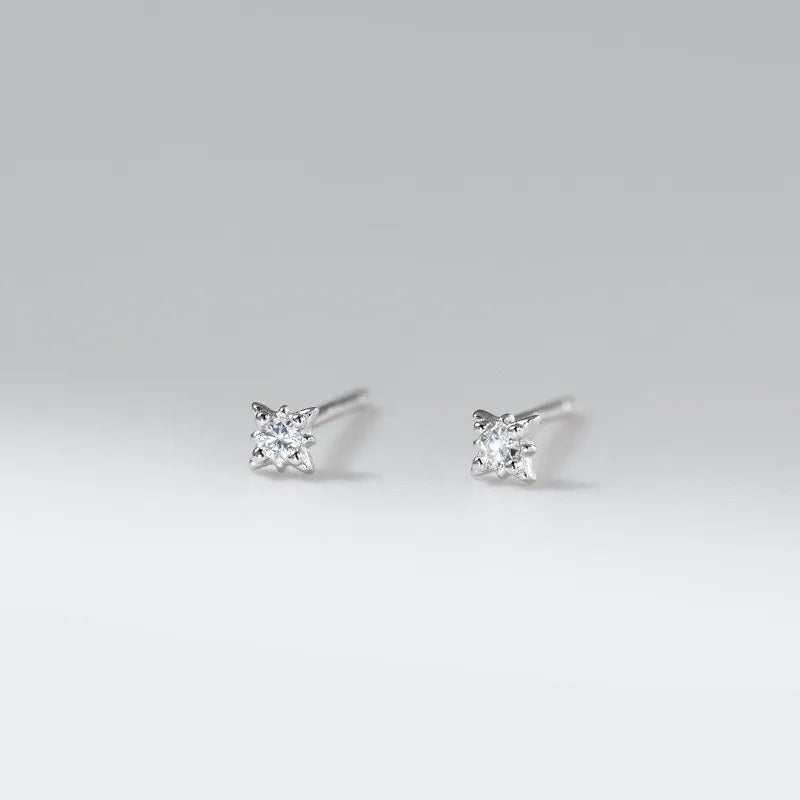 Aretes Estrella de Ocho Puntas con Zirconias