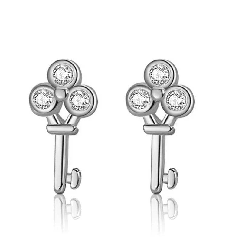 Aretes Llave con Zirconias