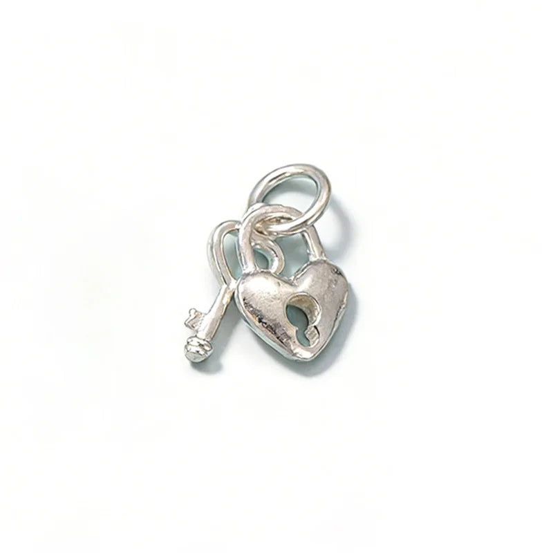 Dije Candado de Corazón con Llave