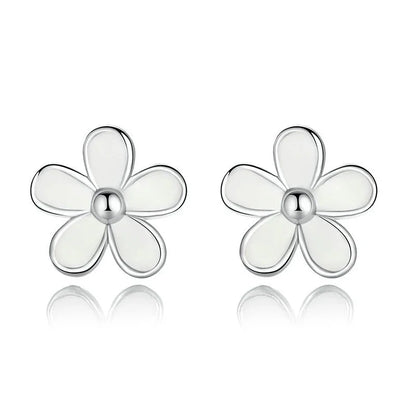 Aretes Flores en Blanco o Negro