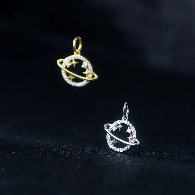 Dije Planeta y Estrella Brillante