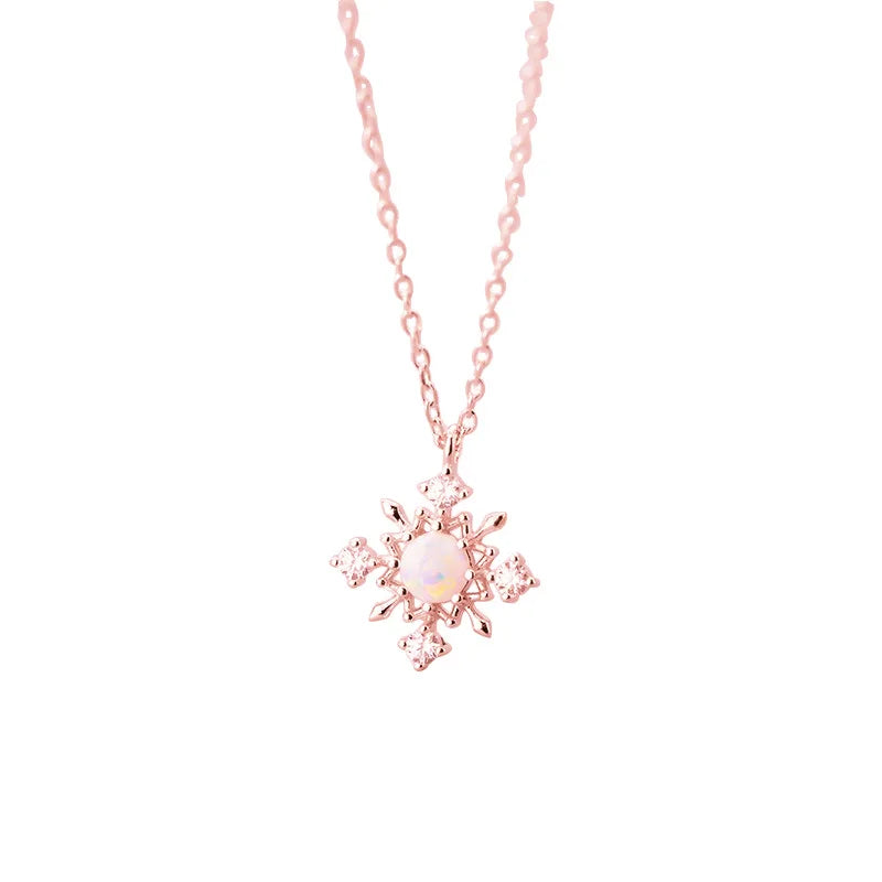 Collar Copo de Nieve con Piedras Brillantes