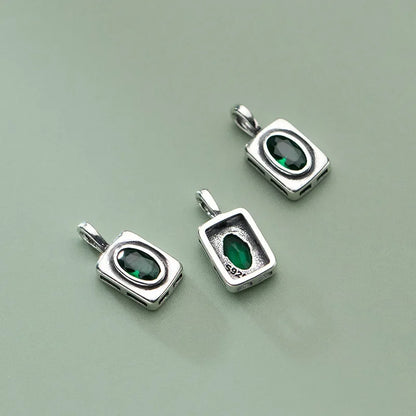 Dije Rectangular con Zirconia Verde