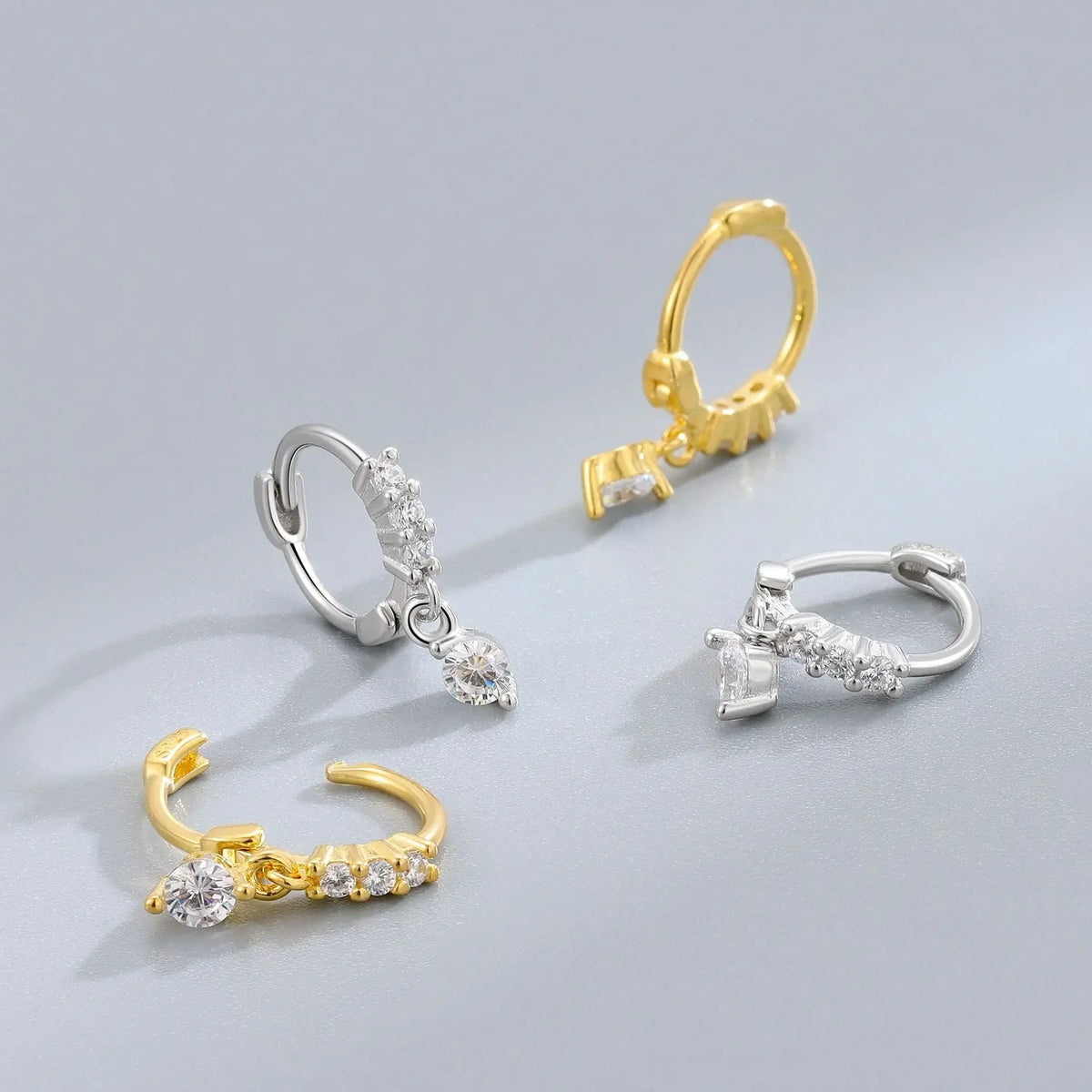 Arracadas Geométricas con Zirconia Colgante