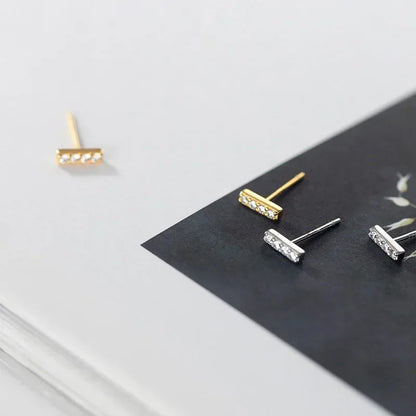 Aretes Mini Barra con Zirconias