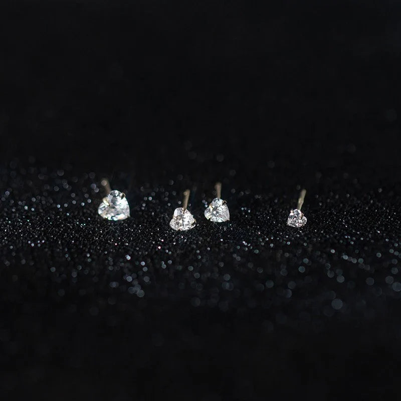 Aretes Solitario Corazón de Zirconia